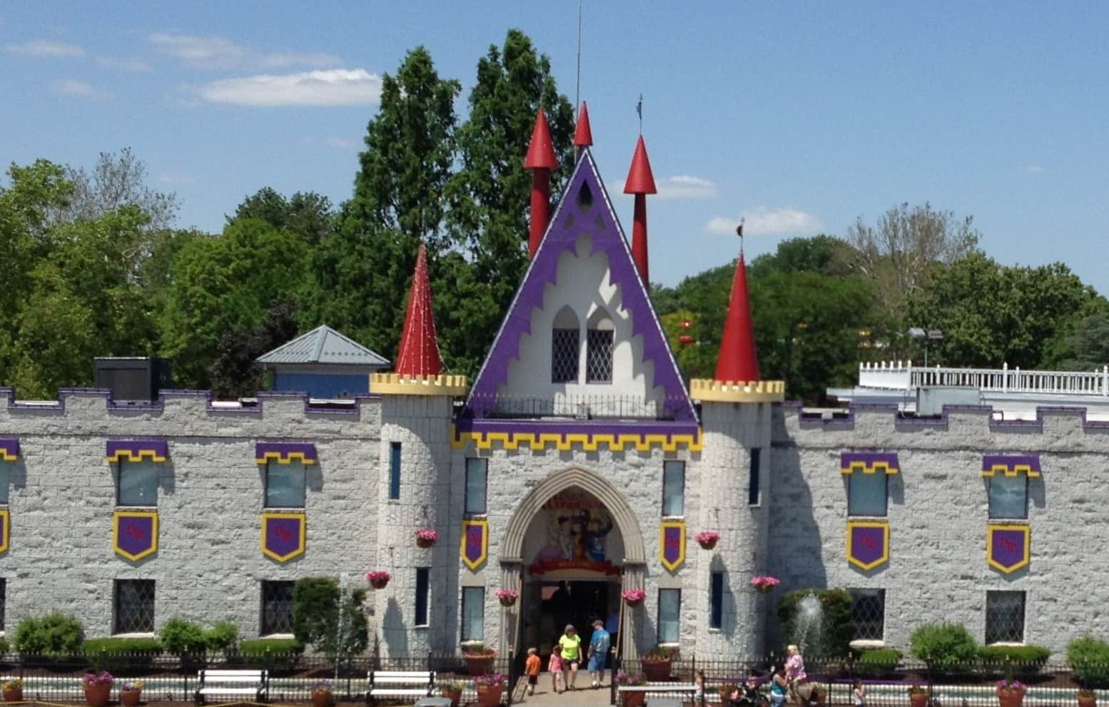 Visting Dutch Wonderland Family Amusement Park A Great Family Destination